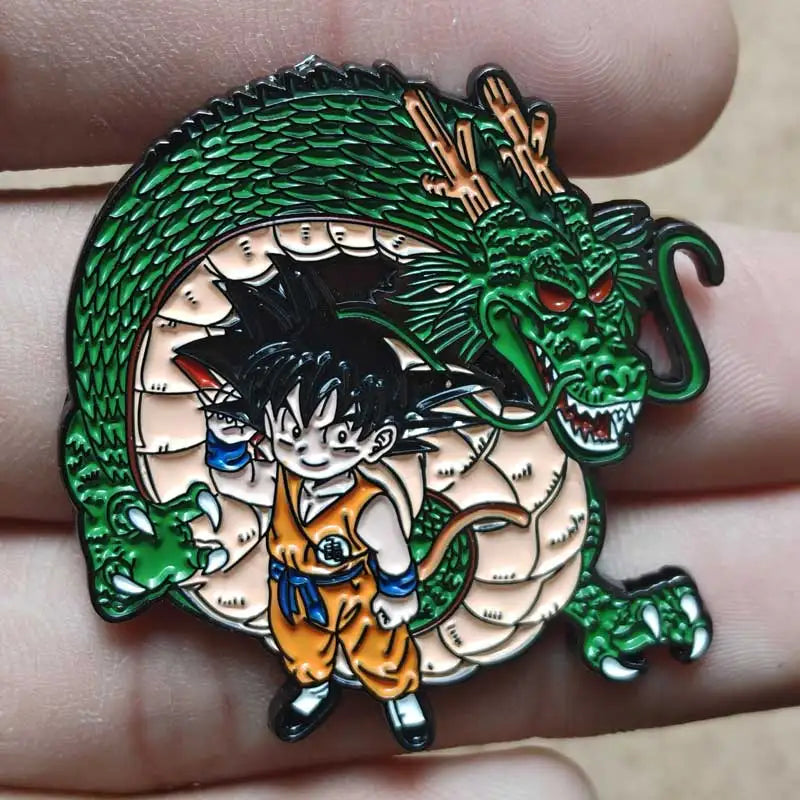 Spilla Dragon Ball - Goku davanti a Shenron