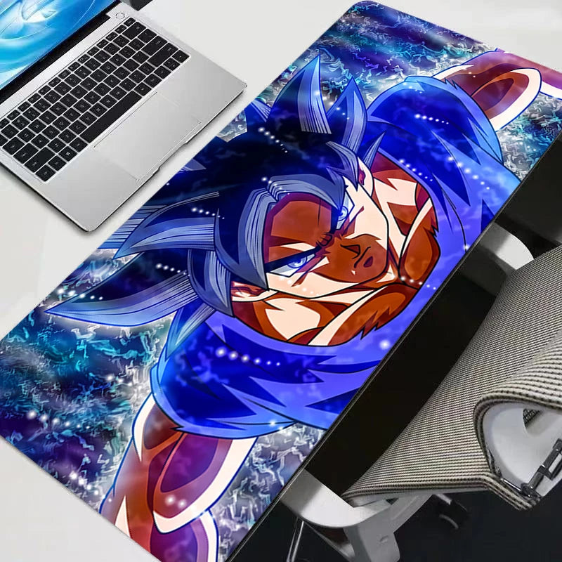 Grey Dragon Ball Mausmatte - Goku in Silhouette und weißer Energie