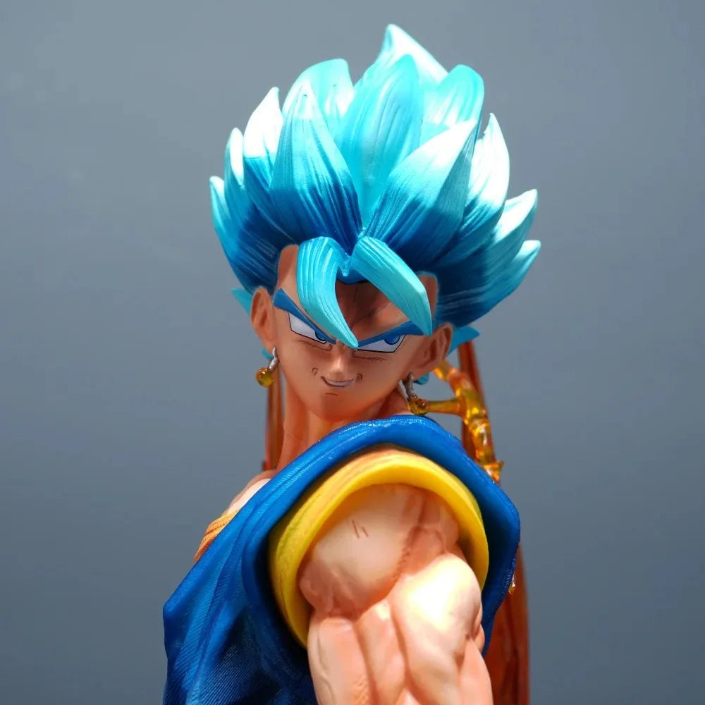 Figura Dragon Ball - Vegetto sobre base con efectos naranjas y azules