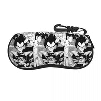 Vegeta en cases de manga noir et blanc