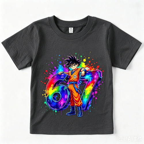 T-shirt gris foncé pour enfant Dragon Ball Goku et chiffre 67 multicolore