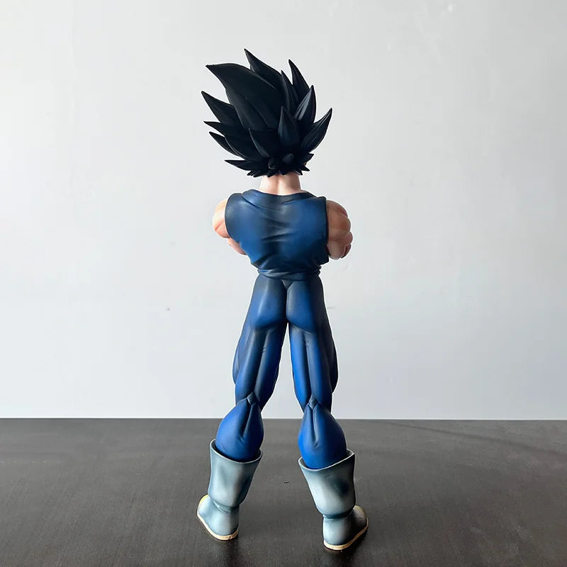 Figurine Dragon Ball - Vegeta aux bras croisés et tête interchangeable