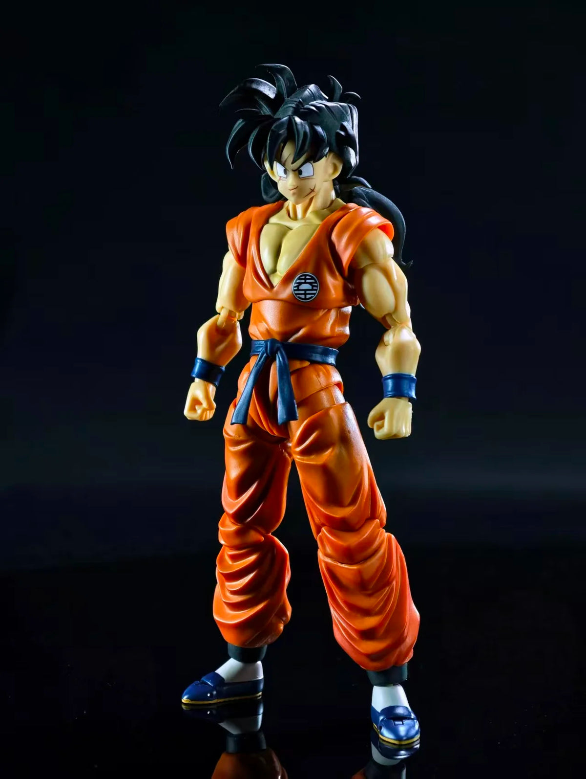 Figura articulada de Dragon Ball - Goku con caras y manos intercambiables