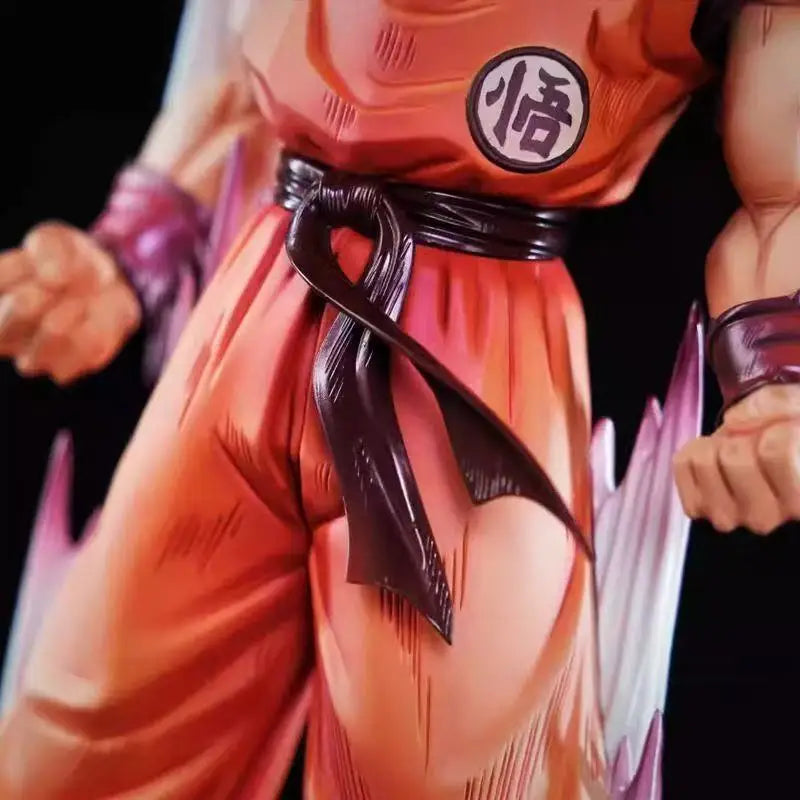 Figurine Dragon Ball - Goku et aura rouge sur socle carré