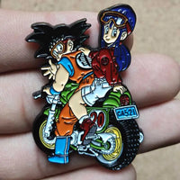 Goku et Bulma à moto