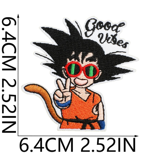 Dragon Ball gestickter Patch - Goku Good Vibes mit roten Gläsern
