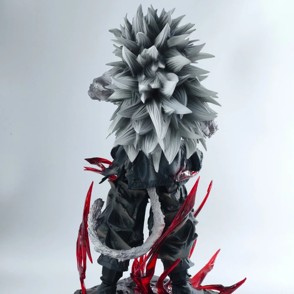 Action figure Dragon Ball - Goku dai capelli lunghi argentati