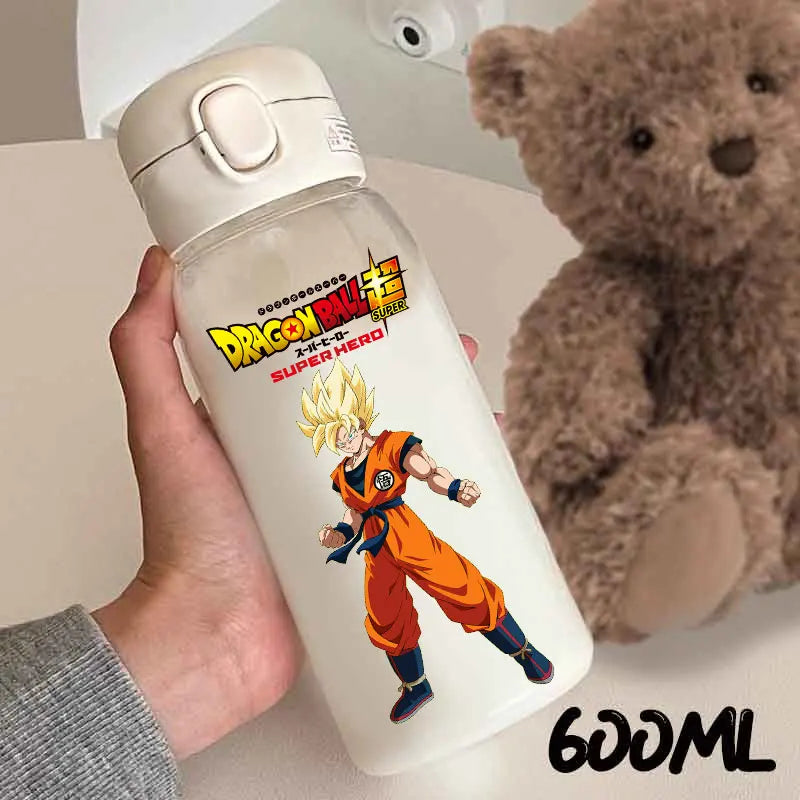 600 ml Dragon Ball water bottle - Super Saiyan Goku with closed fist