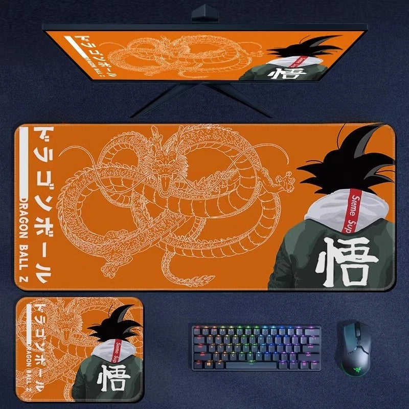 Tapis de souris orange Dragon Ball - personnages alignés et kanji Kame