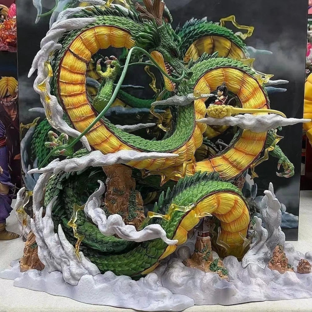 Dragon Ball standbeeld - Shenron opgerold op wolken met groene doos