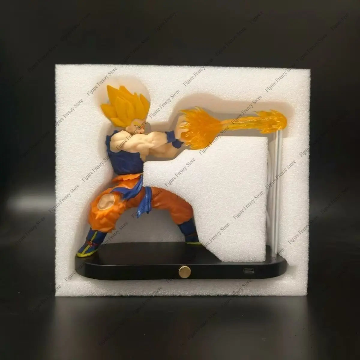 Lámpara figura Dragon Ball - Goku Super Saiyan y rayo Kamehameha