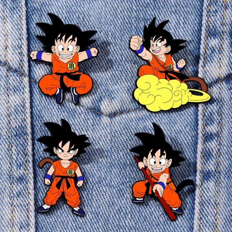 Pin's Dragon Ball - Goku child crouched with his stick