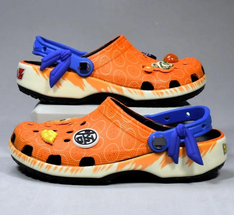 Crocs arancioni e blu Dragon Ball - sfere del drago ed emblemi