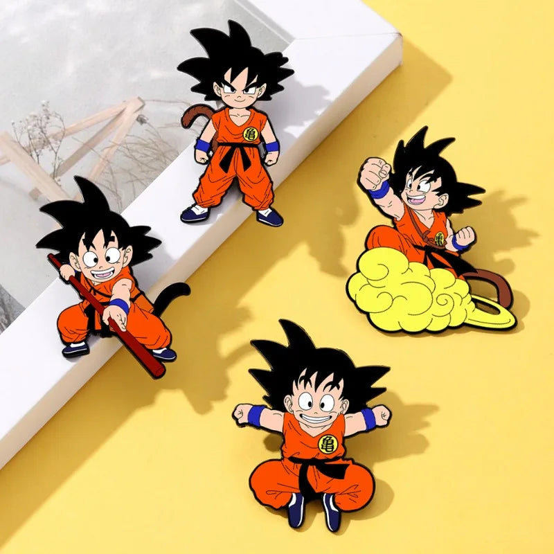 Lot de 4 pin's Dragon Ball - Goku enfant et nuage magique