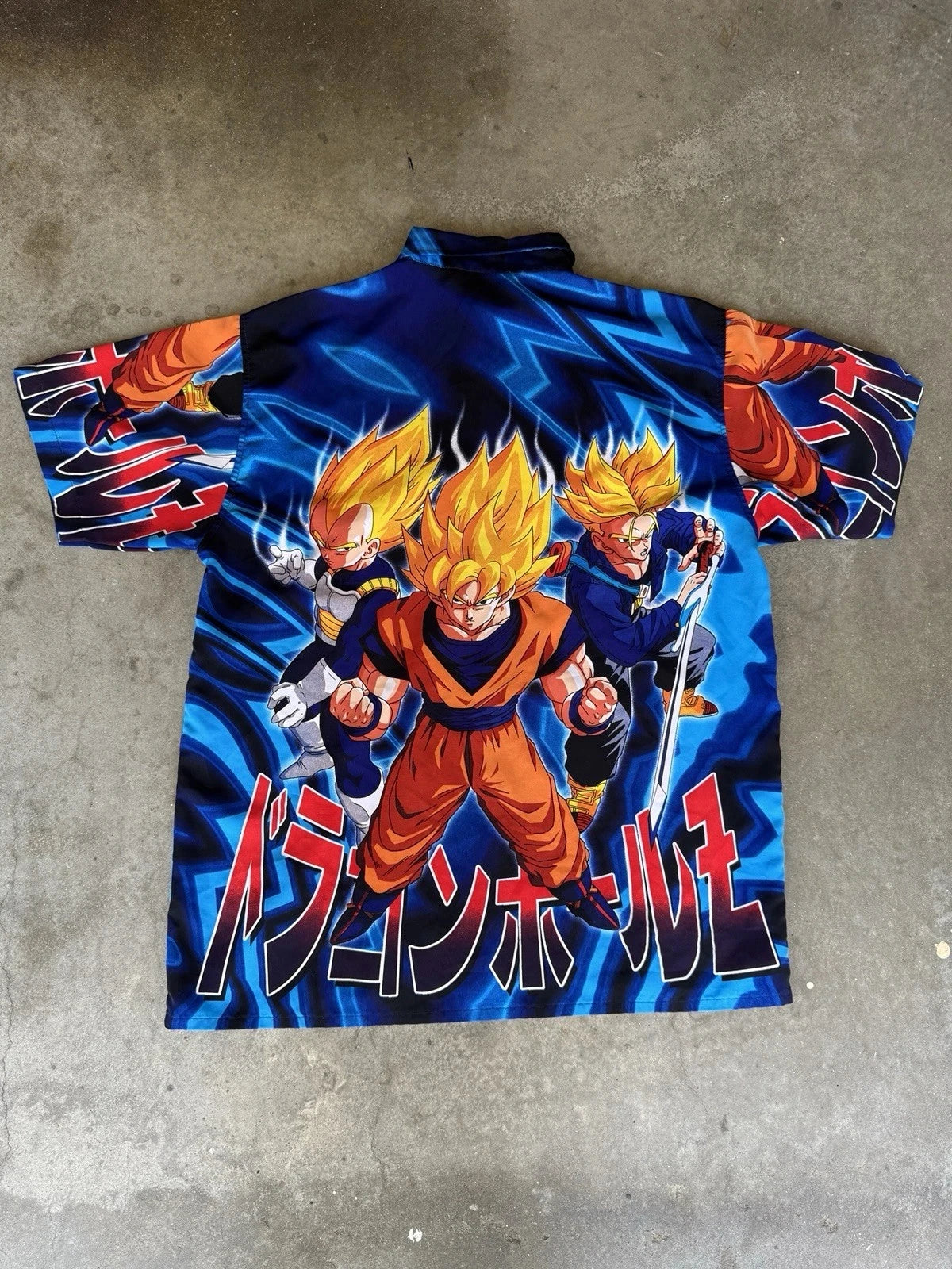 Camiseta azul y naranja Dragon Ball - Goku Vegeta y Trunks Super Saiyan