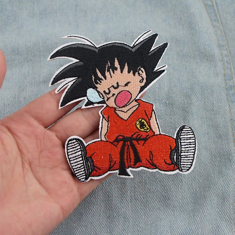 Écusson brodé Dragon Ball - Goku enfant au bâton rouge