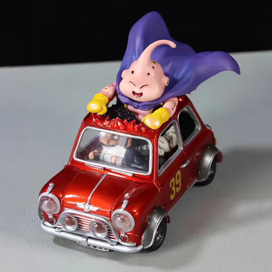 Statuetta Dragon Ball - Majin Buu su macchina rossa