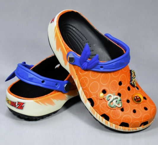 Orange und Blue Crocs Dragon Ball - Kristallkugeln und Embleme