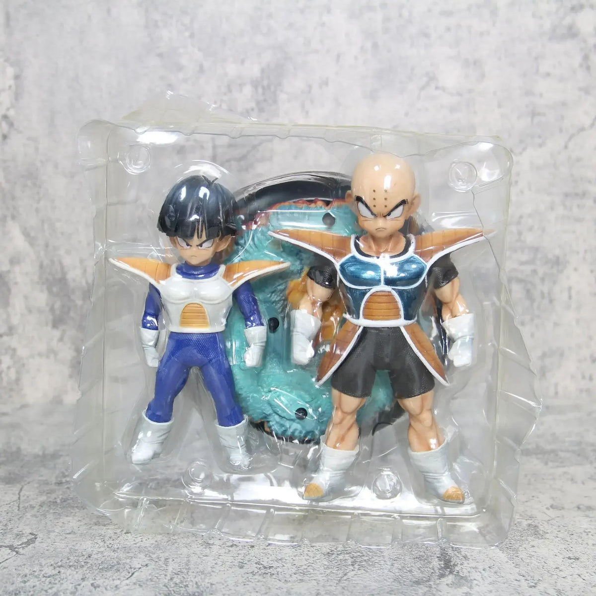 Figuras Dragon Ball - Gohan y Krilin con armaduras Saiyajin