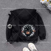 Goku Ultra Instinct au poing tendu