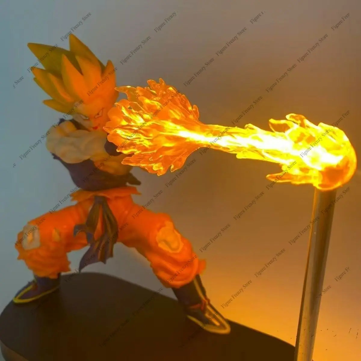 Lámpara figura Dragon Ball - Goku Super Saiyan y rayo Kamehameha